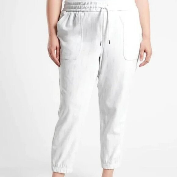 NWT Athleta Farallon Printed Joggers size 24 UPF Comfort Performance MSRP $109 - Picture 1 of 4